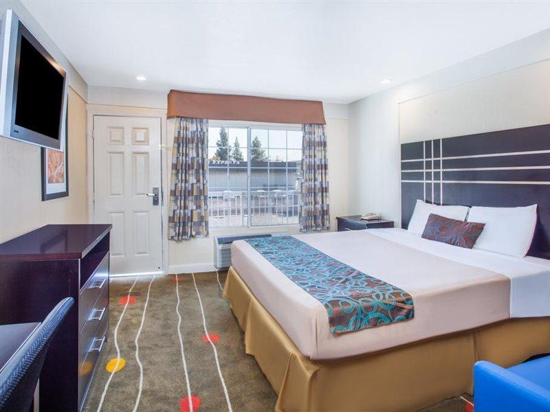 Travelodge By Wyndham Yosemite Area Motel Fresno