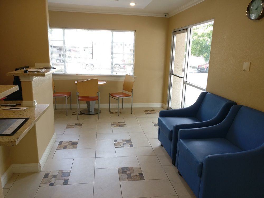 Motel Travelodge By Wyndham Yosemite Area Fresno