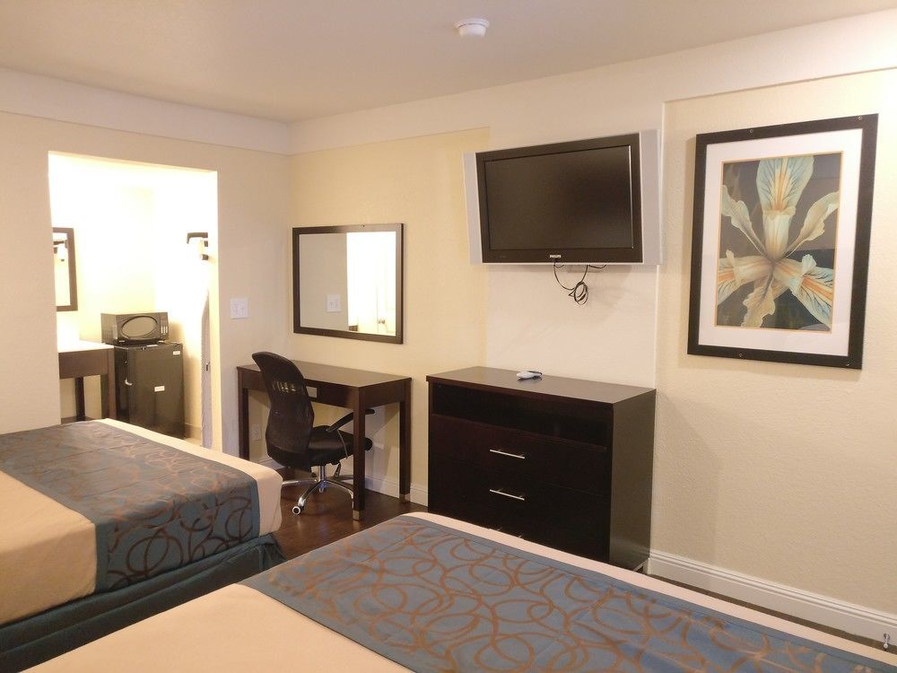 Travelodge By Wyndham Yosemite Area Motel
